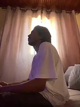 Mineirinho043 online show from March 30, 2026, 11:00 am