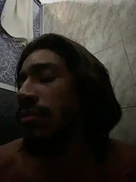 Mineirinho043 online show from May 25, 2026, 2:39 am