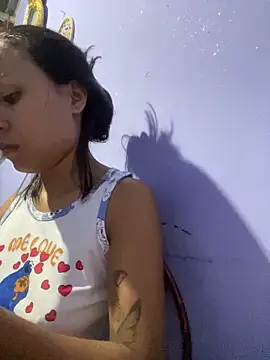 julieta fn online show from April 10, 2026, 4:17 am