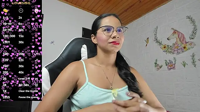 alisson hoffman05 online show from May 16, 2026, 11:03 pm
