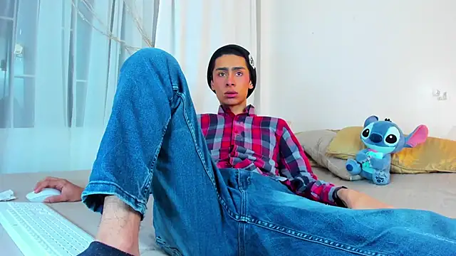 Snapshot of steve__gray chatting on March 21, 2025, 6:40 pm steve gray online show from March 21, 2025, 6:40 pm