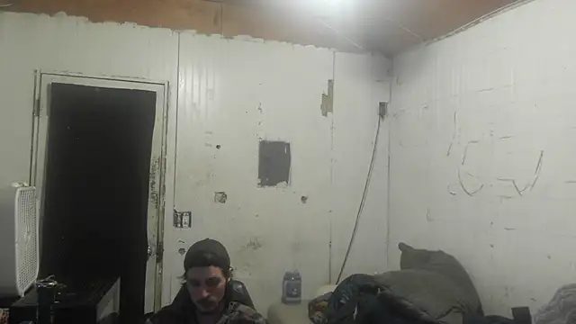 Snapshot of nuttyking2022 chatting on October 13, 2025, 4:34 am nuttyking2022 online show from October 13, 2025, 4:34 am