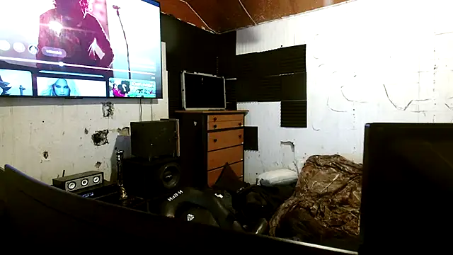 Snapshot of nuttyking2022 chatting on November 3, 2025, 5:52 am nuttyking2022 online show from November 3, 2025, 5:52 am