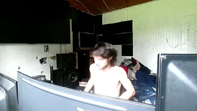 nuttyking2022 online show from November 3, 2025, 6:20 pm