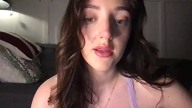 Snapshot of laceyjames24 chatting on April 18, 2026, 7:29 pm laceyjames24 online show from April 18, 2026, 7:29 pm
