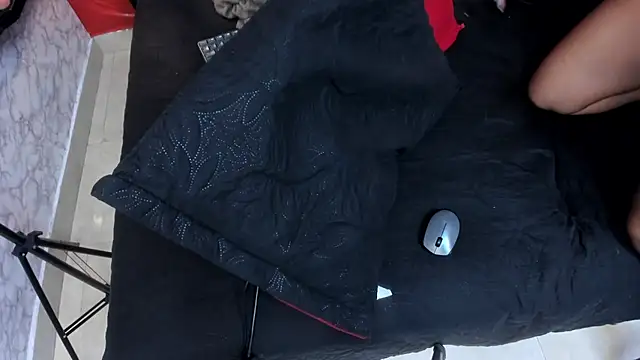 IVISBOUNCYASS online show from February 24, 2026, 12:47 pm