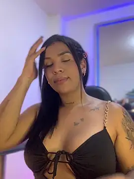 tinalove7 online show from March 1, 2026, 10:01 pm