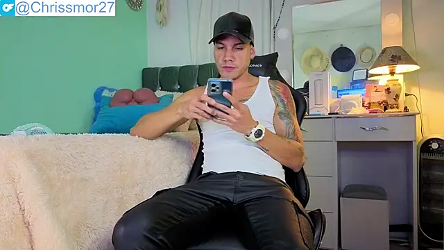Snapshot of Chrissken chatting on September 25, 2025, 12:58 am Chrissken online show from September 25, 2025, 12:58 am