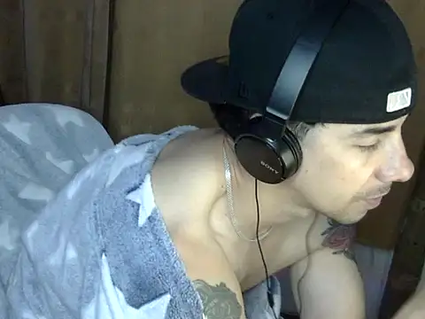 Snapshot of venusfranco_94 chatting on September 19, 2025, 6:15 am venusfranco 94 online show from September 19, 2025, 6:15 am