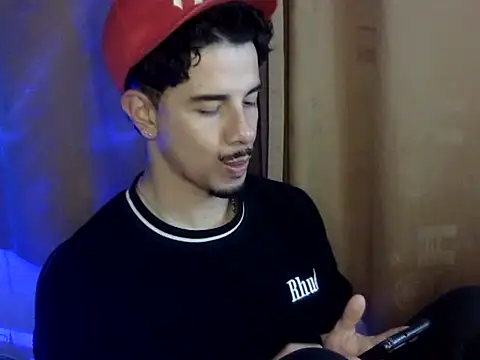 venusfranco 94 online show from November 16, 2025, 5:46 am