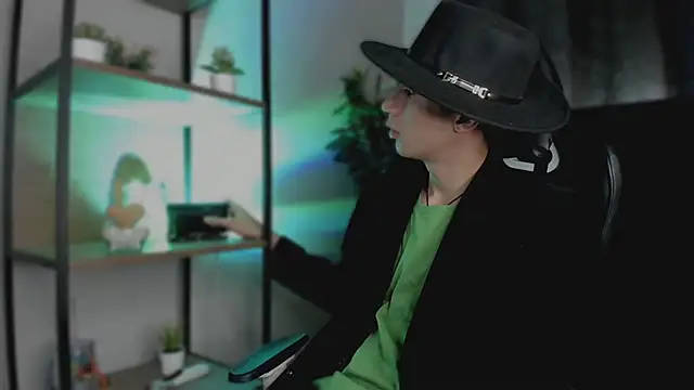 NovaaWheler online show from March 17, 2026, 10:29 am