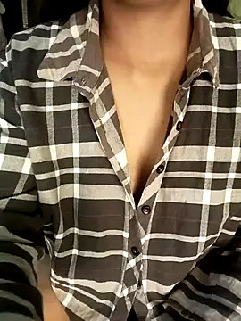 Snapshot of sufiya-ji chatting on February 24, 2025, 5:20 pm sufiya-ji online show from February 24, 2025, 5:20 pm