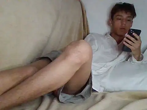 Snapshot of ChavoOT chatting on February 15, 2025, 2:04 am ChavoOT online show from February 15, 2025, 2:04 am