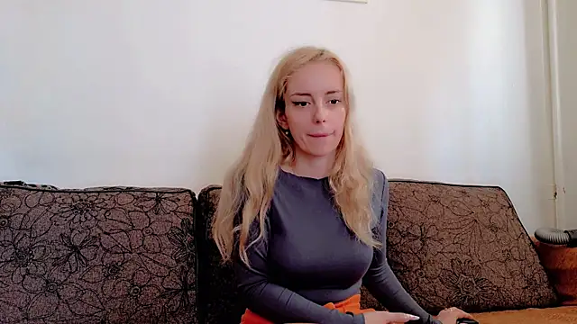 ChristiHanson online show from March 10, 2026, 9:25 am