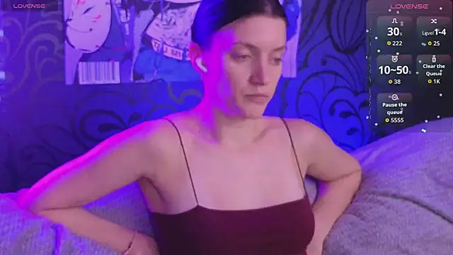 roxy riot  online show from April 9, 2026, 6:19 am