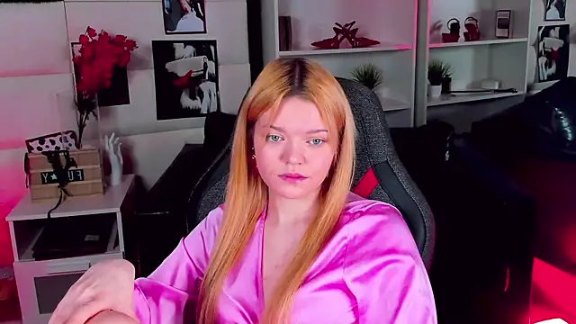 Snapshot of AdeleCartier chatting on February 28, 2025, 3:48 am AdeleCartier online show from February 28, 2025, 3:48 am