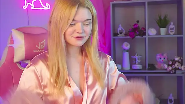 Snapshot of AdeleCartier chatting on March 23, 2025, 7:09 am AdeleCartier online show from March 23, 2025, 7:09 am