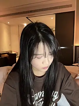 Snapshot of baxi1100 chatting on February 14, 2025, 8:15 pm baxi1100 online show from February 14, 2025, 8:15 pm