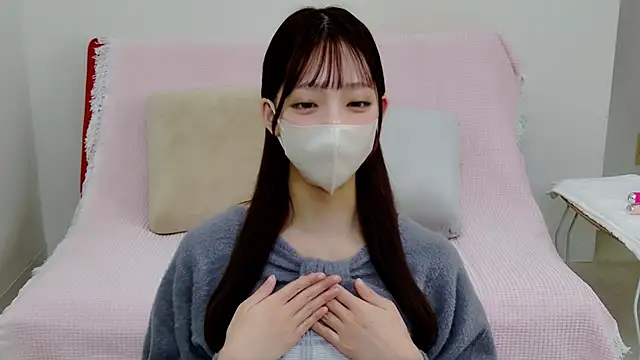 Snapshot of -ai-tan- chatting on February 12, 2025, 12:27 am -ai-tan- online show from February 12, 2025, 12:27 am