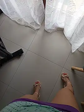 bambolina sexy1985 online show from June 15, 2026, 1:57 pm