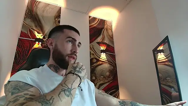 Luke davis01 online show from October 3, 2025, 12:57 pm