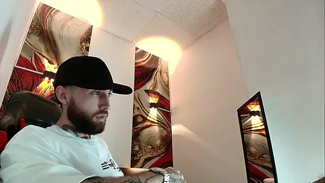 Luke davis01 online show from February 21, 2026, 12:39 pm