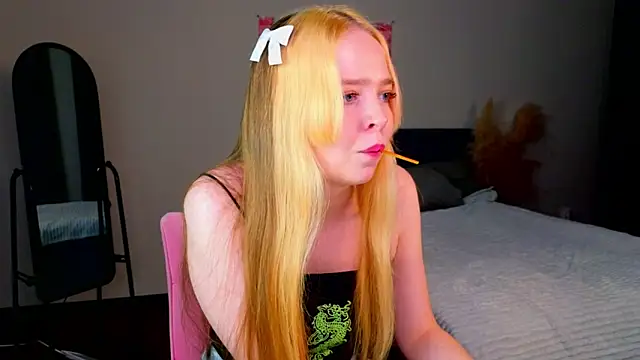 Snapshot of Bellla_Murrr chatting on February 7, 2025, 4:46 pm Bellla Murrr online show from February 7, 2025, 4:46 pm