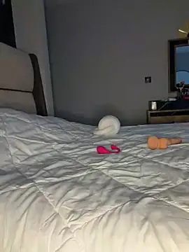 perinin50tonu online show from April 18, 2026, 1:04 pm