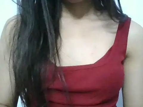 Snapshot of laila_10 chatting on February 13, 2026, 11:28 am laila 10 online show from February 13, 2026, 11:28 am