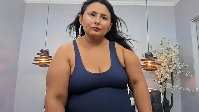 Snapshot of BBW_CINDY chatting on February 14, 2025, 11:09 pm BBW CINDY online show from February 14, 2025, 11:09 pm