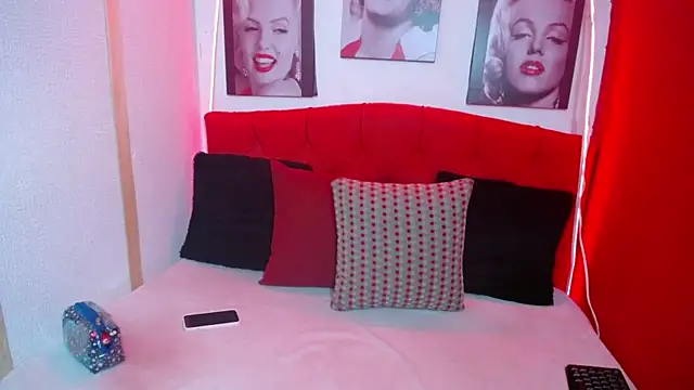 Tiana Ebony18 online show from September 25, 2025, 11:58 am