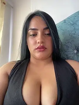 Sahanaprincessll online show from December 18, 2025, 4:57 pm