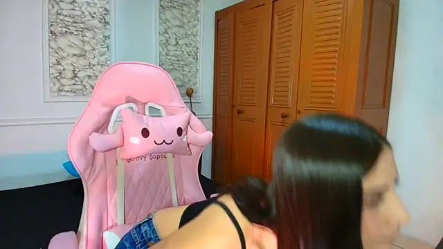 Danella houston online show from December 17, 2025, 5:30 pm