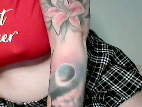 Snapshot of SashaSC3 chatting on February 11, 2025, 12:59 am SashaSC3 online show from February 11, 2025, 12:59 am