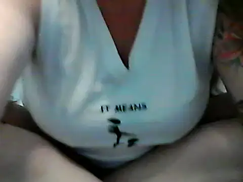 Snapshot of SashaSC3 chatting on February 11, 2025, 4:46 pm SashaSC3 online show from February 11, 2025, 4:46 pm