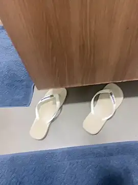 Snapshot of SabredLetdown chatting on November 11, 2025, 2:11 am SabredLetdown online show from November 11, 2025, 2:11 am