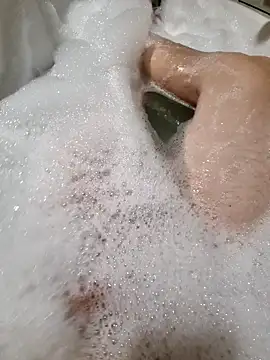 Snapshot of Gncastc23 chatting on October 11, 2025, 4:38 pm Gncastc23 online show from October 11, 2025, 4:38 pm