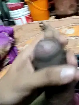 Snapshot of Yashkumar_0697 chatting on February 24, 2025, 6:04 pm Yashkumar 0697 online show from February 24, 2025, 6:04 pm