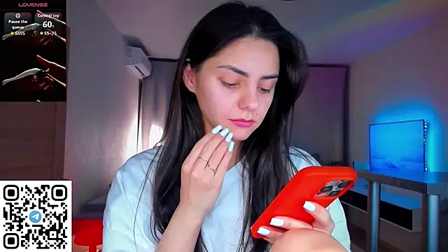 EmiliaZen online show from April 25, 2026, 7:22 pm