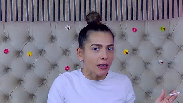 Snapshot of PlayfulShow chatting on January 17, 2026, 11:48 am PlayfulShow online show from January 17, 2026, 11:48 am