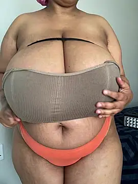 NonoGotBoobies online show from July 12, 2026, 9:55 am