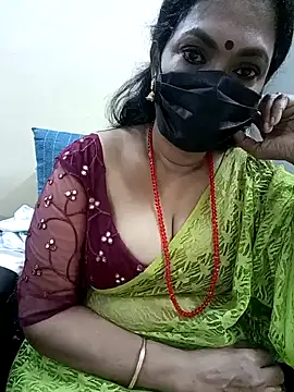 Snapshot of niiveditha chatting on February 6, 2025, 9:06 pm niiveditha online show from February 6, 2025, 9:06 pm