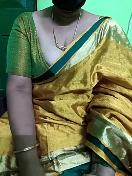 Snapshot of niiveditha chatting on March 21, 2025, 2:18 pm niiveditha online show from March 21, 2025, 2:18 pm