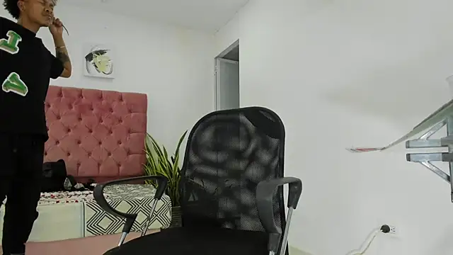 Snapshot of blackdirty420 chatting on February 17, 2025, 3:42 pm blackdirty420 online show from February 17, 2025, 3:42 pm