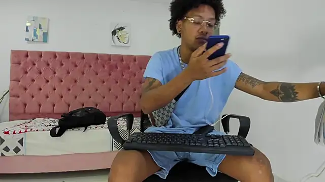 Snapshot of blackdirty420 chatting on February 19, 2025, 3:38 pm blackdirty420 online show from February 19, 2025, 3:38 pm