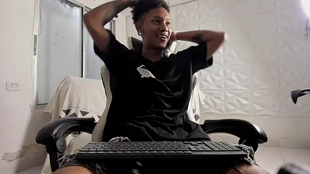 Snapshot of blackdirty420 chatting on September 26, 2025, 8:57 pm blackdirty420 online show from September 26, 2025, 8:57 pm