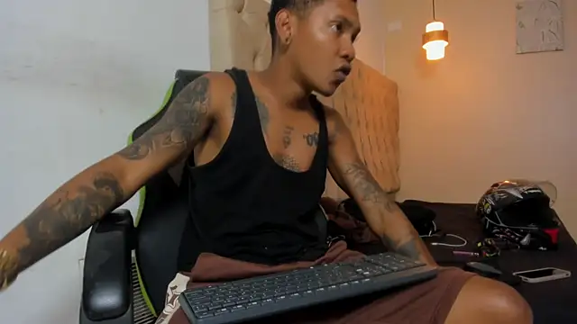 Snapshot of blackdirty420 chatting on November 16, 2025, 7:41 pm blackdirty420 online show from November 16, 2025, 7:41 pm