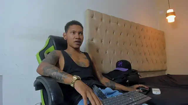 Snapshot of blackdirty420 chatting on November 17, 2025, 3:29 pm blackdirty420 online show from November 17, 2025, 3:29 pm