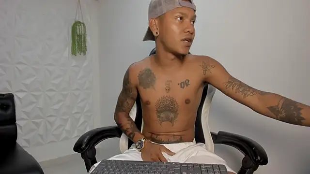 Snapshot of blackdirty420 chatting on January 5, 2026, 5:27 pm blackdirty420 online show from January 5, 2026, 5:27 pm