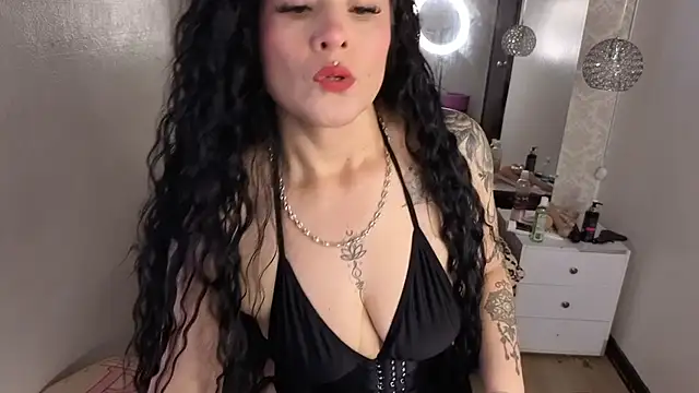 lizha milf online show from December 3, 2025, 5:33 pm